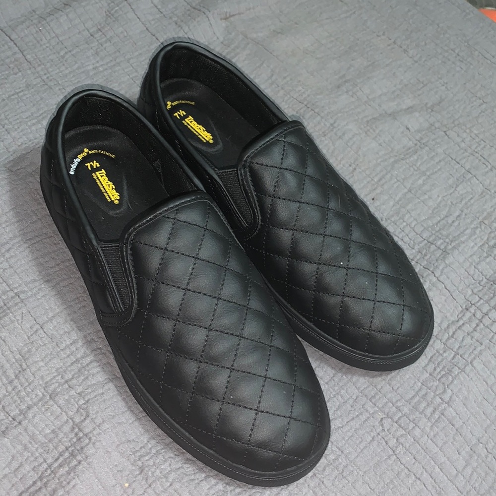 Non-slip work shoes